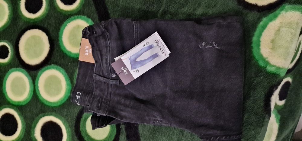 Calças menino novas com etiqueta