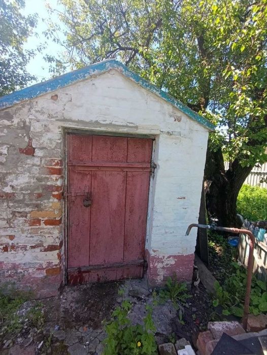 Продам будинок .