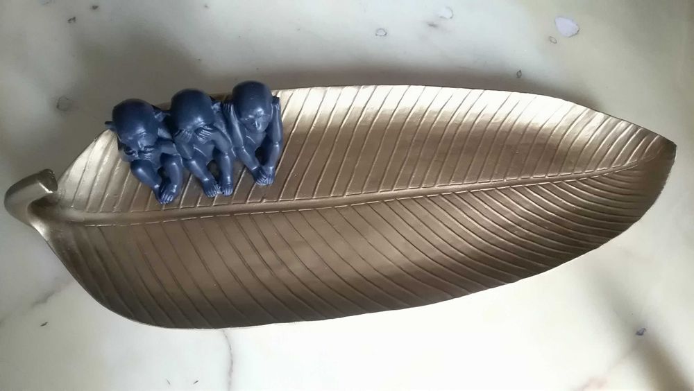 блюдо-листок з 3-мя мудрыми обезьянами+3-фигурки будда