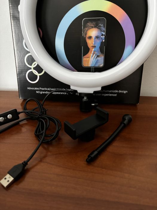 Ring Light RGB 26cm NOVA (Comando e Suporte para Telemovel Incluidos)