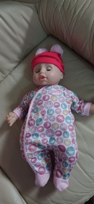 Baby Annabelle w wózku