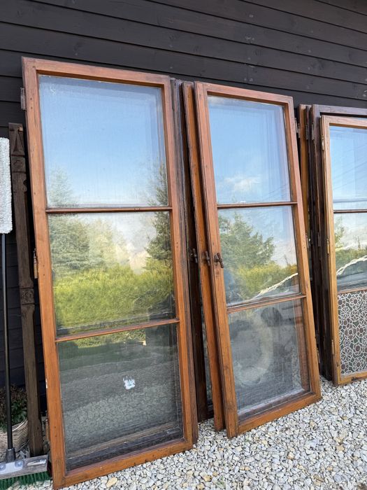 Okno zabytkowe drewniane