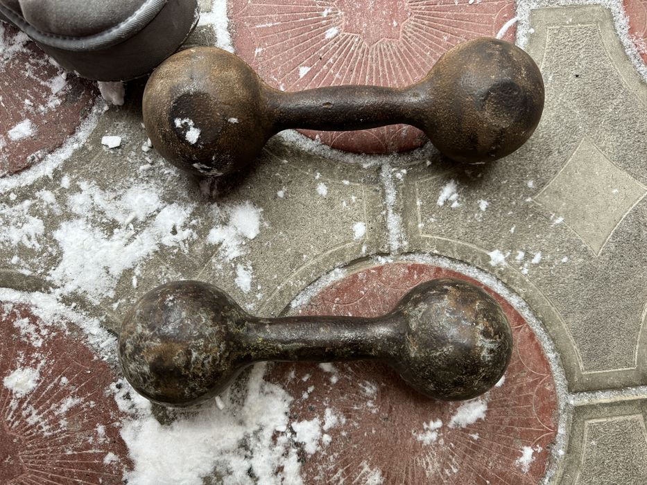 Продам гантелі гірі