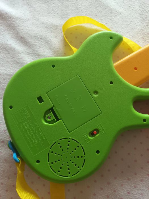 Guitarra criança Panda