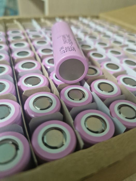 Нові акумулятори Samsung e35 3400mAh