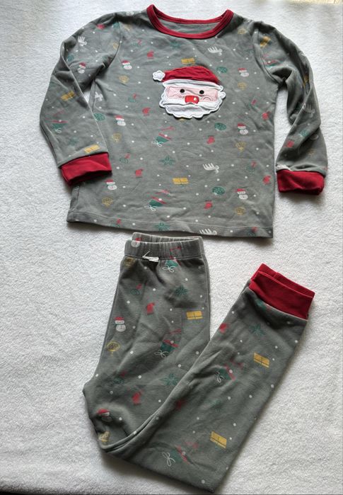Świąteczna piżama dziecięca z Mikołajem rozmiar 116 cm