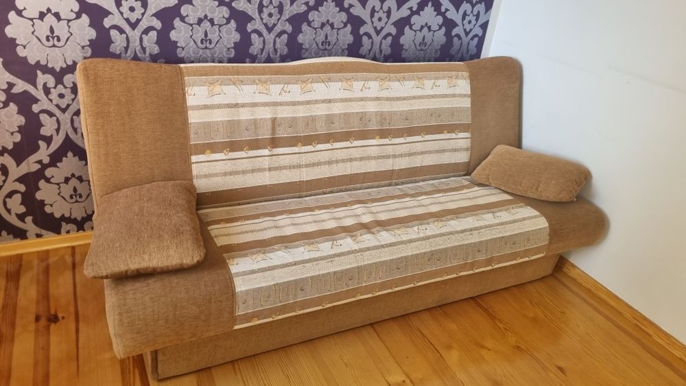Wersalka rozkładana, kanapa