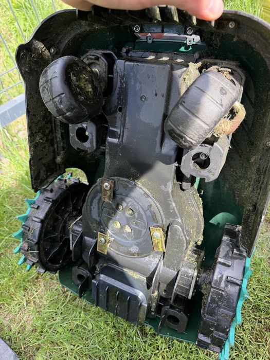 Robot koszący Parkside PAMRC 250 A1 City
