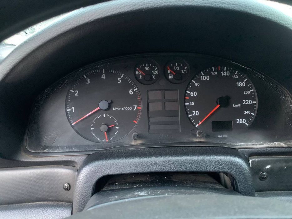 Стойки передні задні ауді а4б5 audi a4b5 амортизатори дзвоніть є вайбе