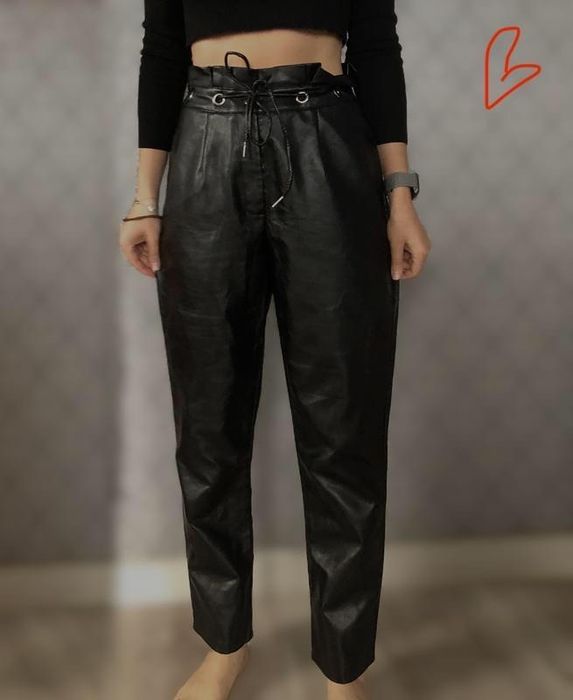 Черные кожаные женские штаны брюки штани прямые эко еко базовые zara