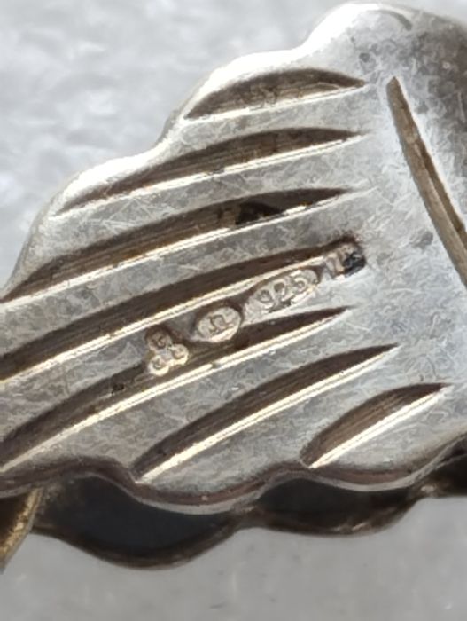 Кулон серебряный.