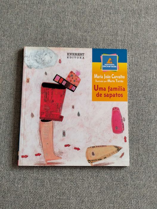 Livro "Uma família de sapatos" de Maria João Carvalho