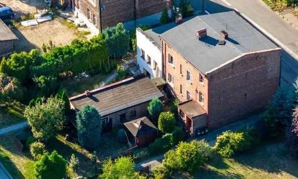 parter domu z ogródkiem i dużą piwnicą