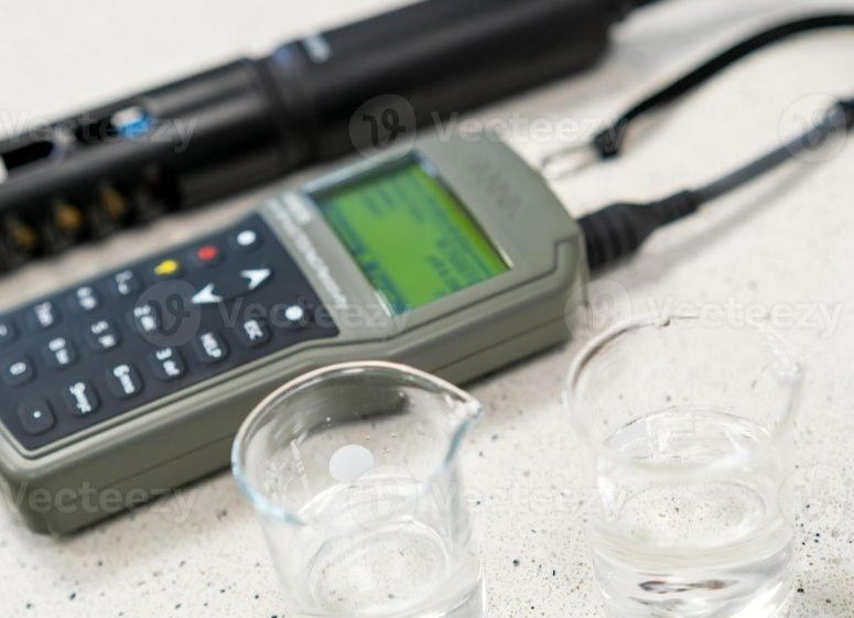 Técnico Hidrologia de testes da água da rede, poços/ furos,nascentes
