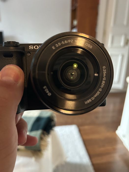 Sony Alpha A6400 + Objetiva 16-50mm OSS | Como Nova | Caixa e Acessórios