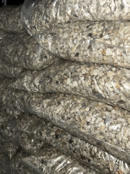 kamienie dekoracyjne Crystal White worki 20kg