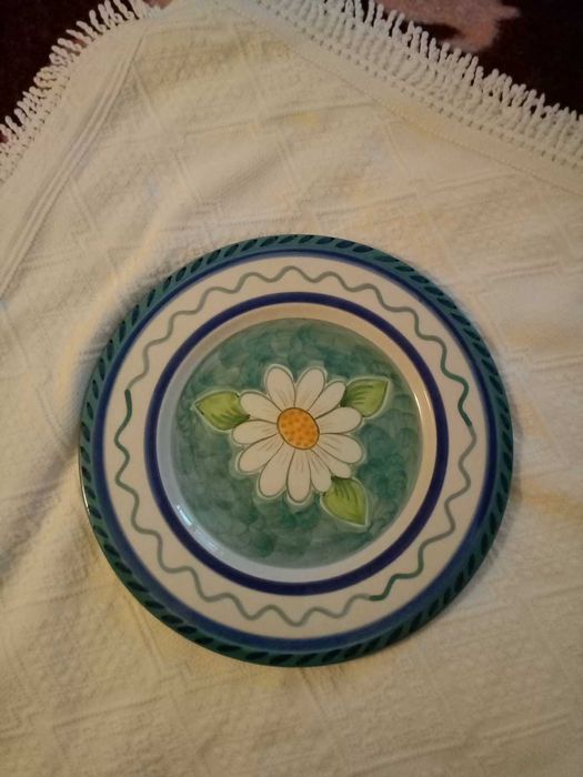 Pratos pintados á mão