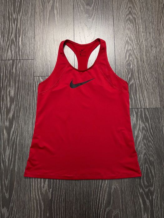 Nike Dri-Fit жіноча майка топ футболка без рукавів літня червона спортивна тренувальна бігова легка атлетика в зал фітнес розмір M