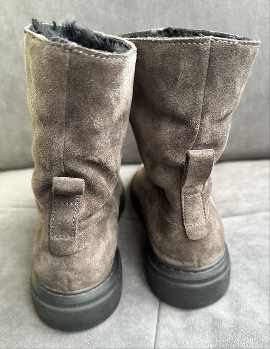 Черевики зимові напівчоботи carlo pazolini замшеві сірі  38