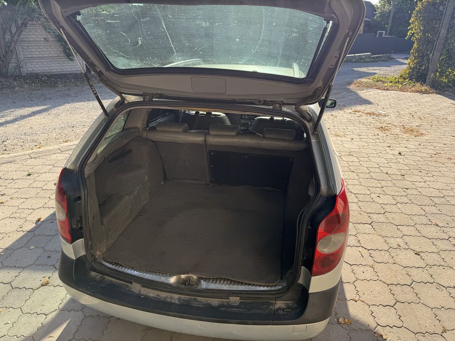 Renault Laguna. 2.0 Бензин. 2004 год. Автомат.