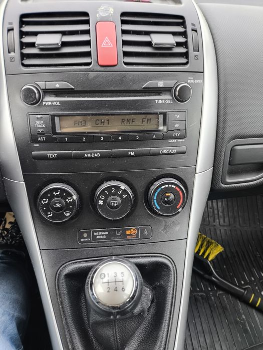 Toyota Auris, 2011 rok, benzyna 1.33, OC i PT 2027