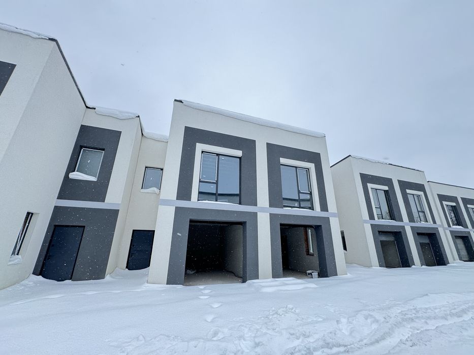 Продається Готовий Таунхаус з гаражем 144 м2 з комунікаціями Вовчинці!