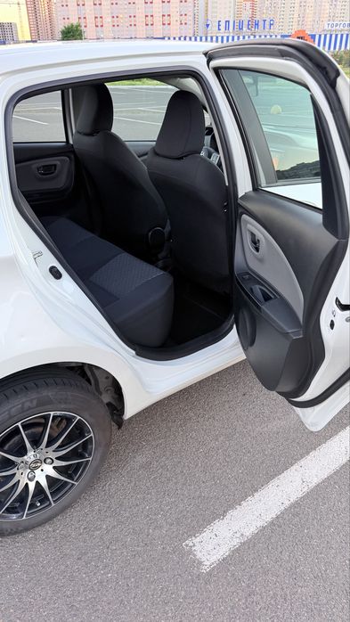 Продам Toyota Yaris