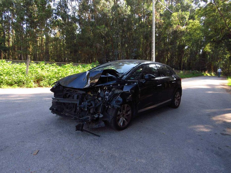 Citroen DS5 2.0 Hibrido de 2013 - Peças Usadas