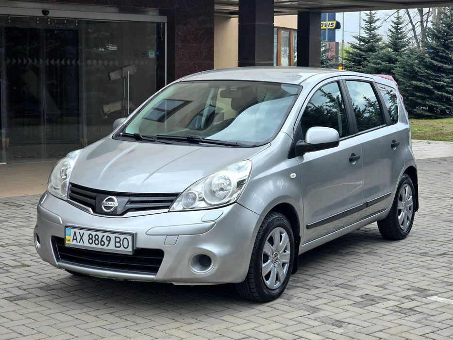 Nissan Note 2012г.в. 1.4 бензин не крашен, пробег 89 тыс