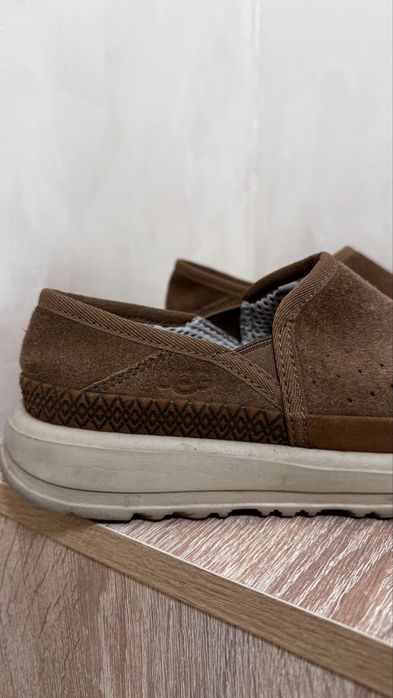 Слипони    UGG