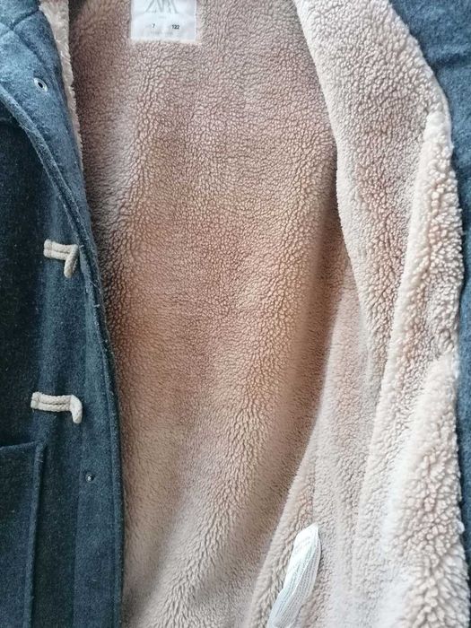 casaco zara cinzento com capuz