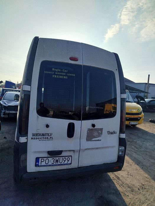 Traffic primaster Vivaro drzwi tył tylne skrzydełka stan bdb wysyłka