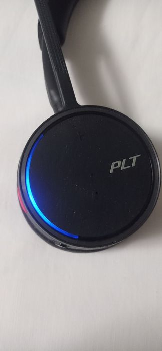 Специализированная гарнитура Plantronics Poly Voyager 4210 UC USB-A