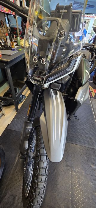 Moto Morini Alltrhike 450 nova chave na mão