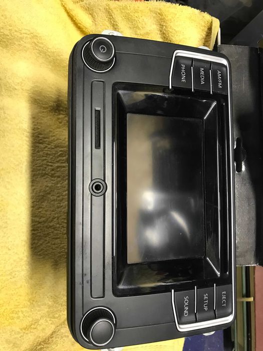 Штатна магнітола Volkswagen Tiguan