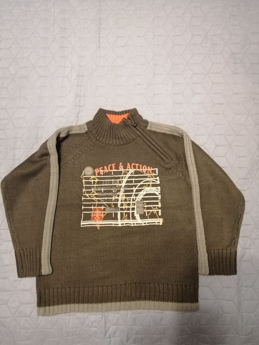 Sweter ciemnooliwkowa zieleń