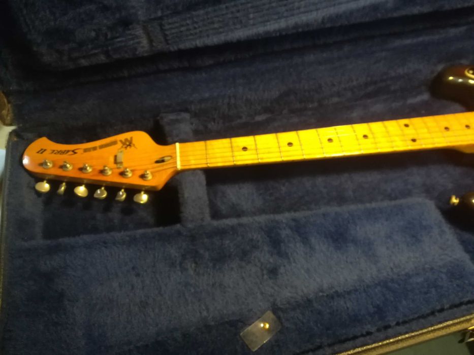 Guitarra Music Man Sabre II 6 cordas