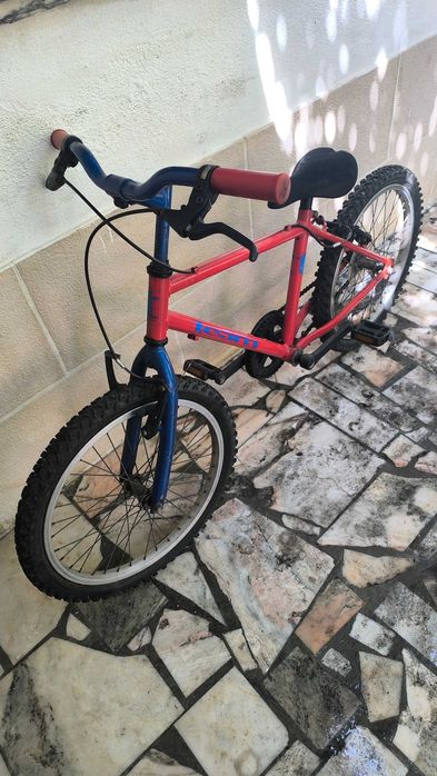 Bicicleta Criança / Jovem Roda 20 - Estilo BTT - Económica