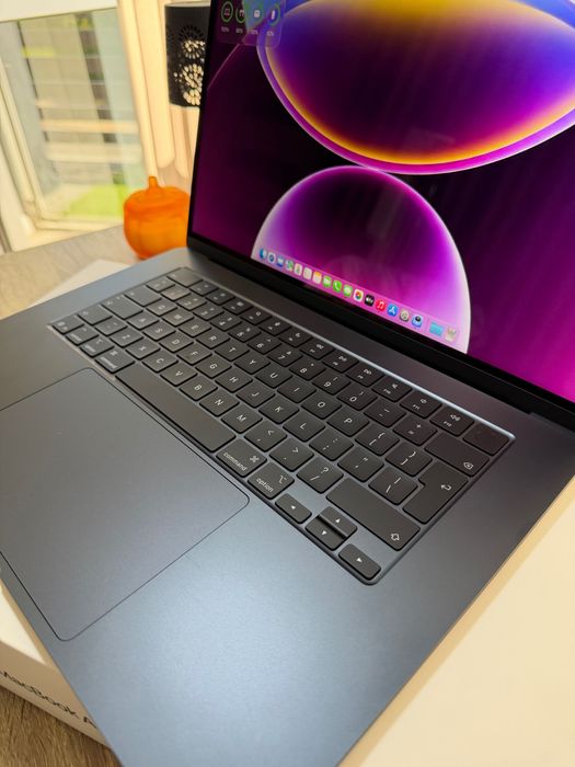 MacBook Air 15 M4 pełna gwarancja 4 cykle