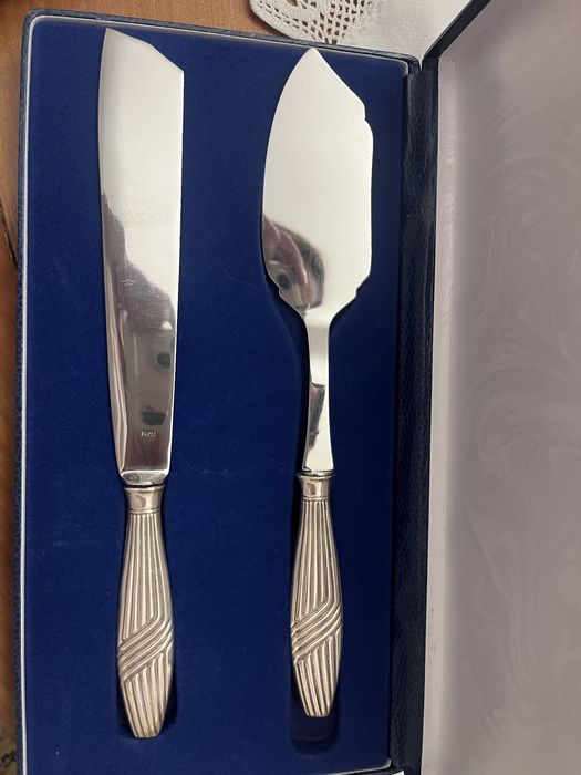 Talheres inox e prata491759166460405761