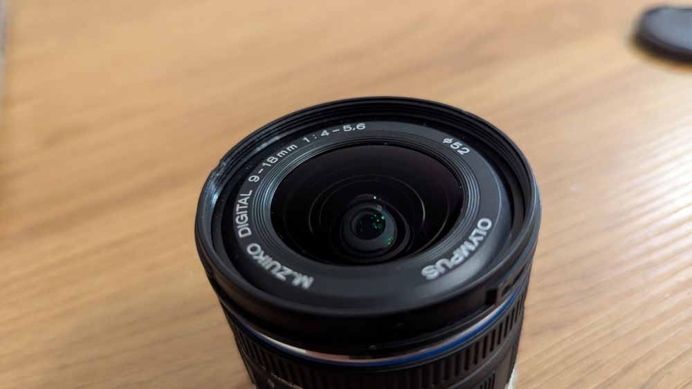 Об'єктив Olympus M.Zuiko 9-18mm F4-5.6 micro 4/3