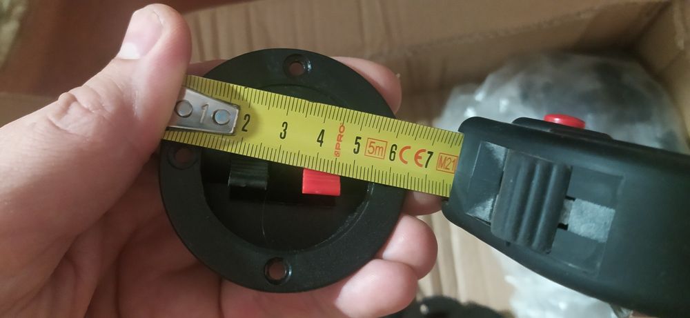 Розпродаж аудіо фурнітури