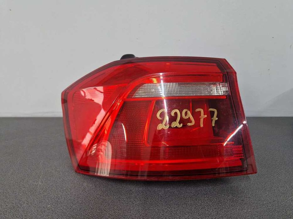 Volkswagen Golf VII Sportsvan 13r.- Lampa Tył Lewa