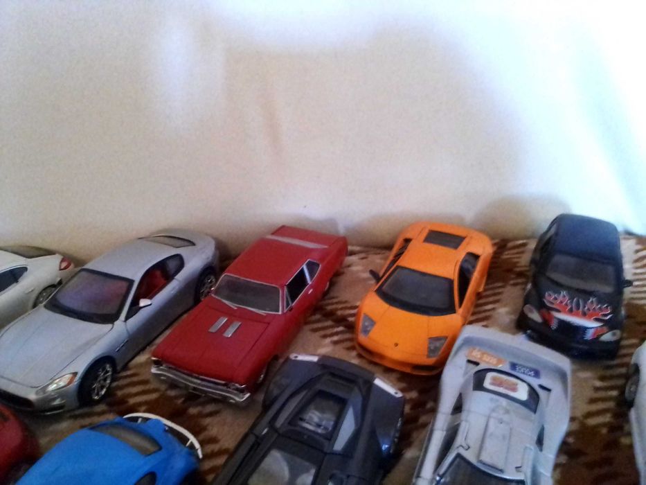 масштабные автомодели  1:24