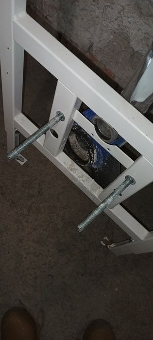Geberyt na toalete