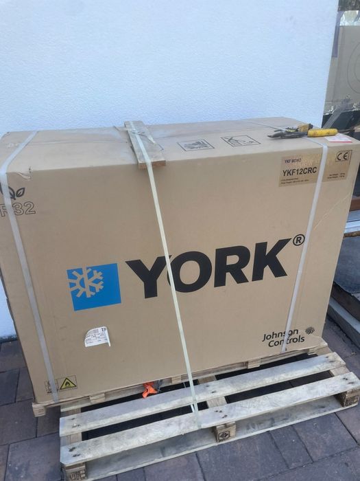 Pompa ciepła York 12kw z dodatkowym źródłem ciepła 3kw.