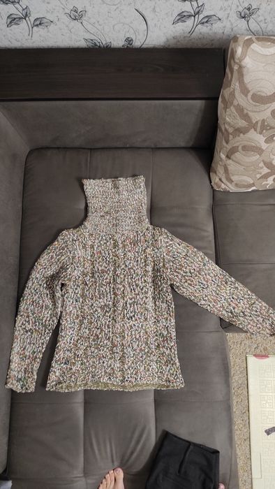 Свитер женский, тёплый.