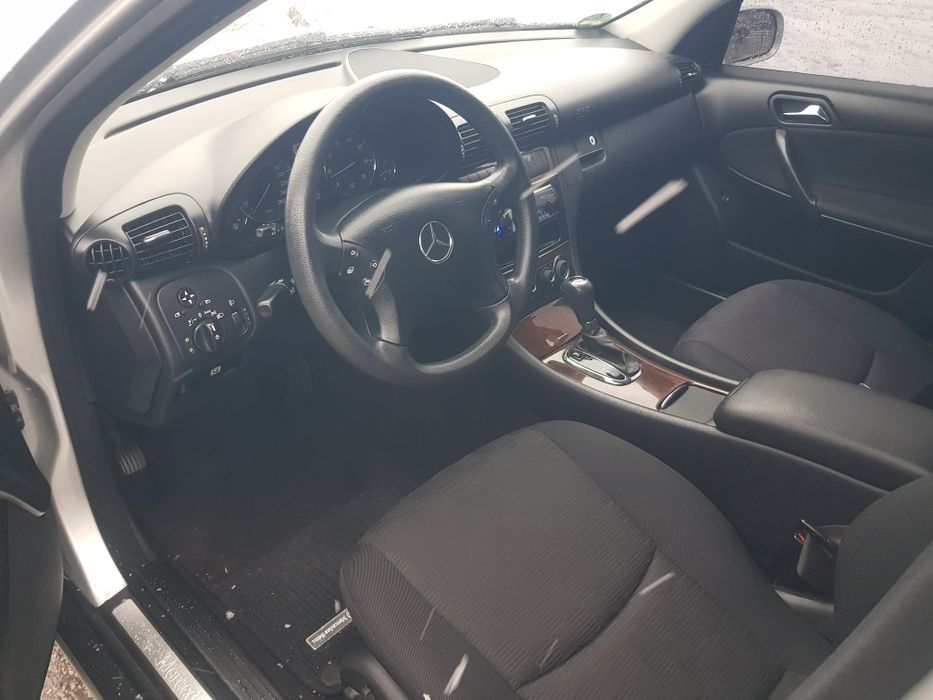 Продам автомобіль ресталінговий мерседес  с200