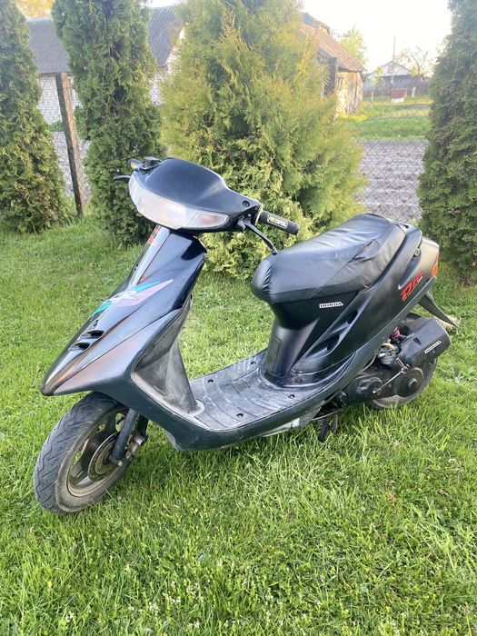 Honda dio af 28 SR