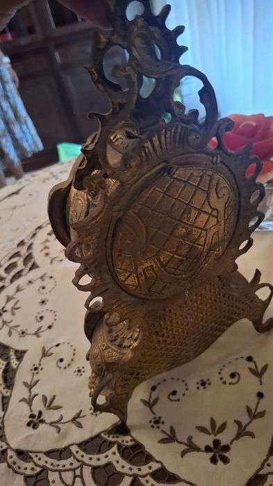 Relógio Vintage Dourado